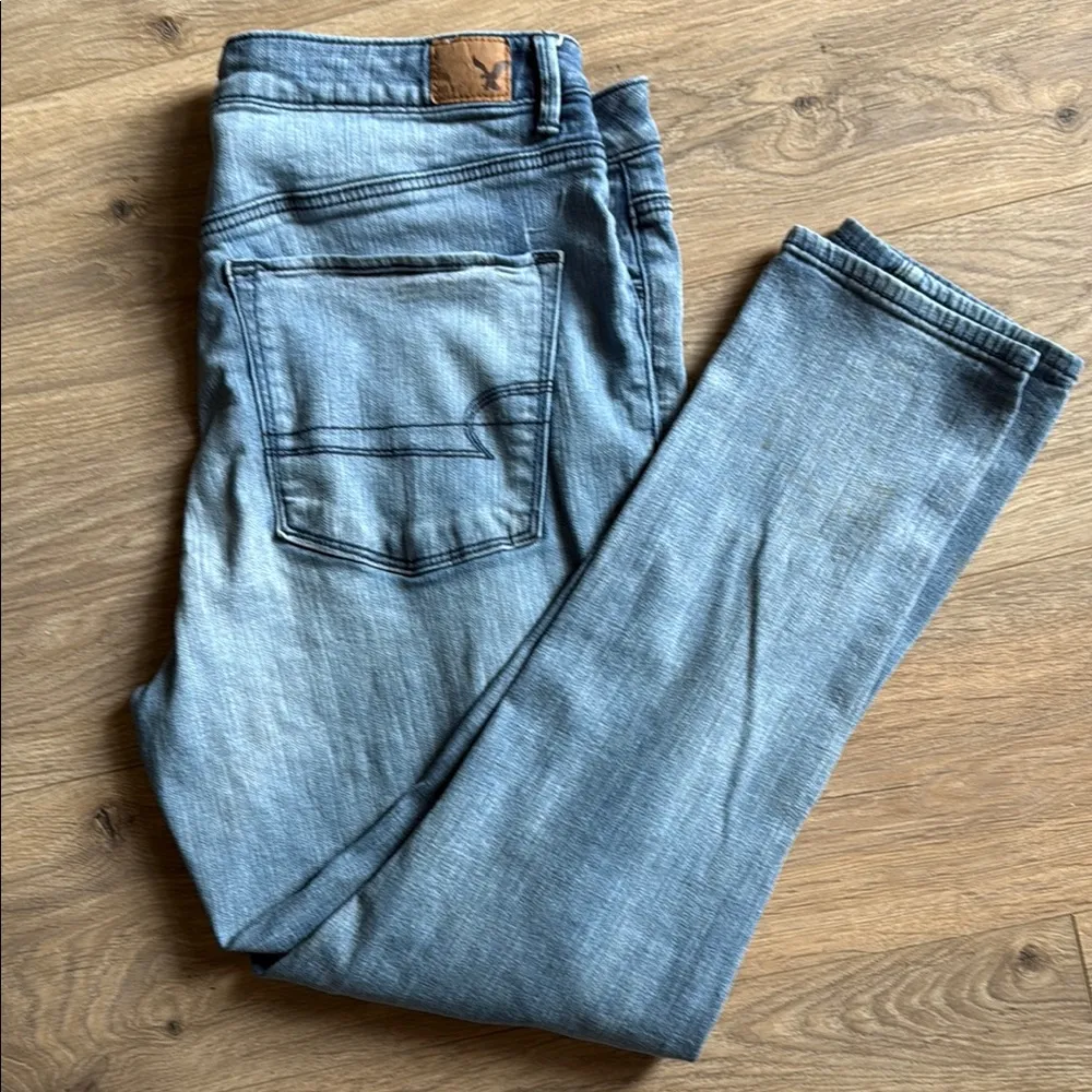 AMERICAN EAGLE Sky High Jegging Distressed Size 18 - Image 3