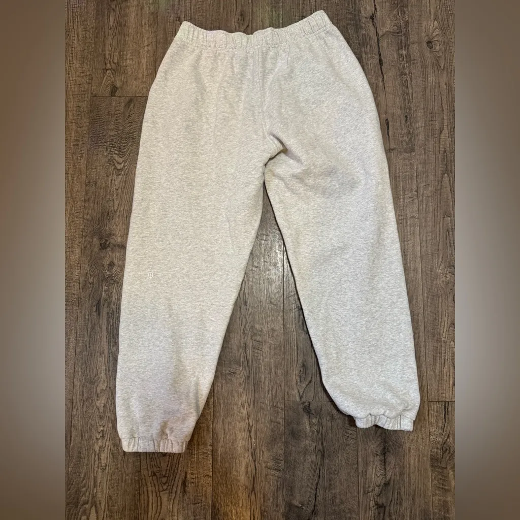 Lululemon Scuba Mid-Rise Oversized Jogger- Ultra Light Grey- Medium - Image 6