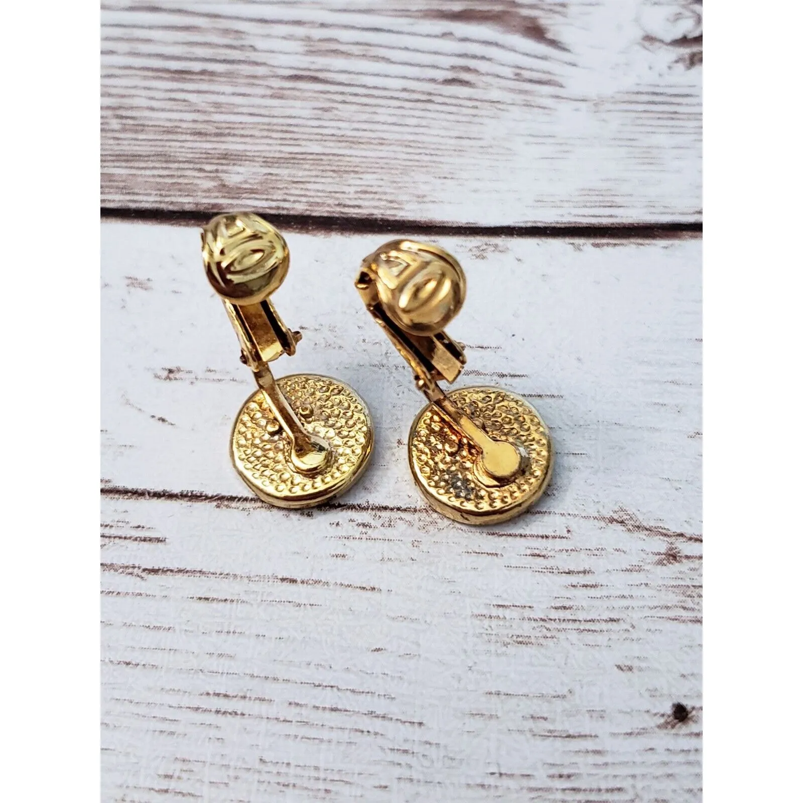 Vintage Clip On Earrings - Image 5