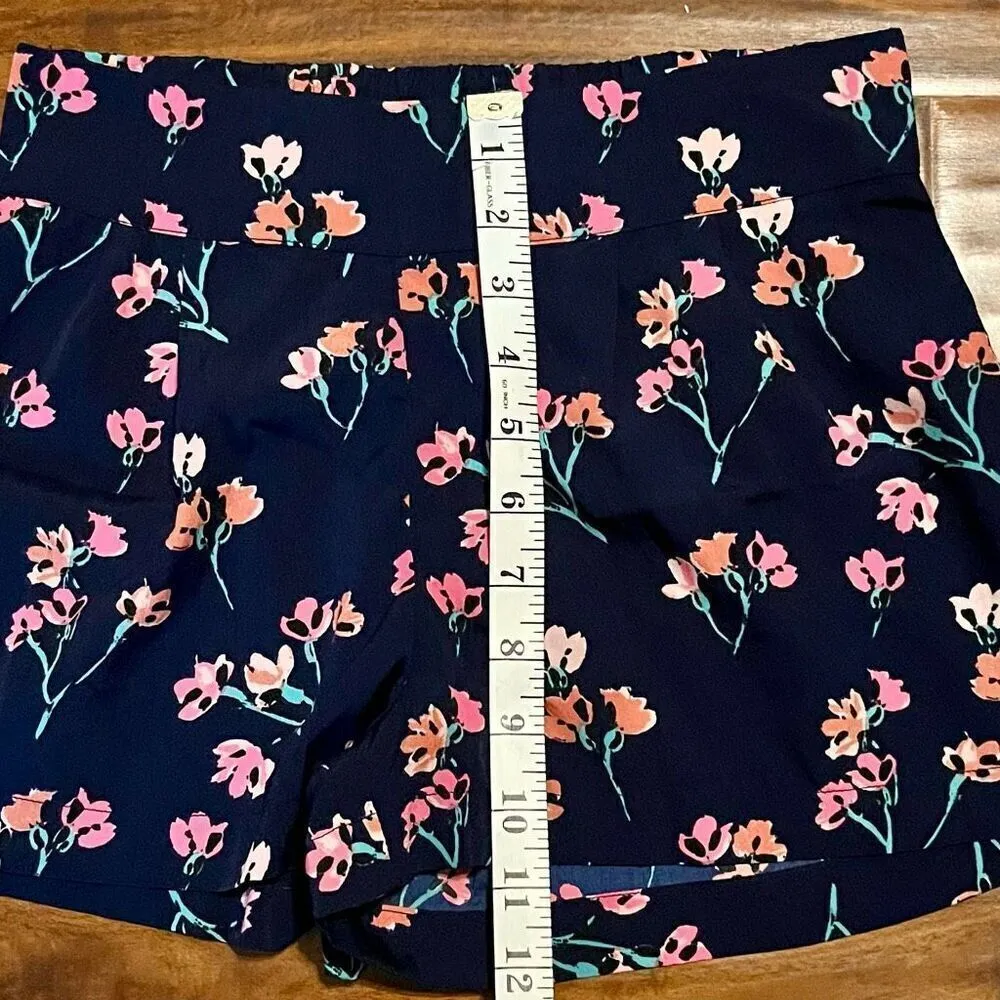 Charlotte Russe Flower Shorts - Image 5