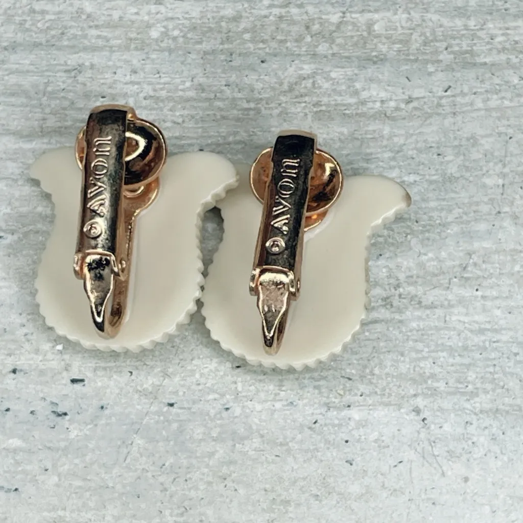 287. Vintage Plastic Avon Cream Earrings - Image 2