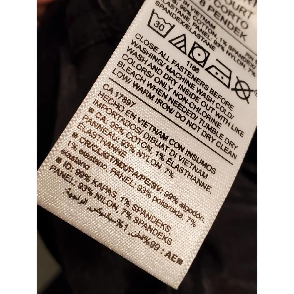 Old Navy Women's Black Cotton Pockets Maternity Straight Leg Capri Jeans Size 8S - Image 9