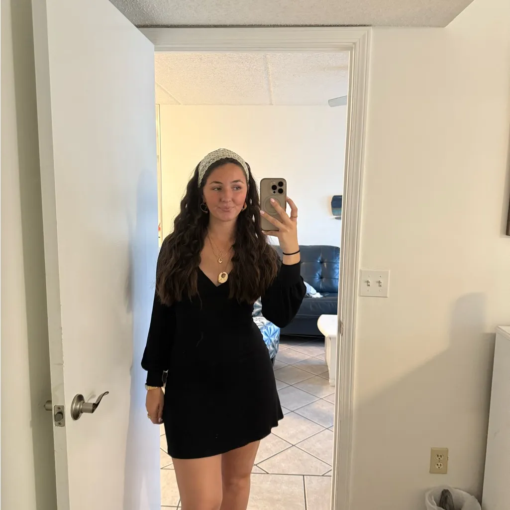 Vintage Long Sleeve Dress - Image 3