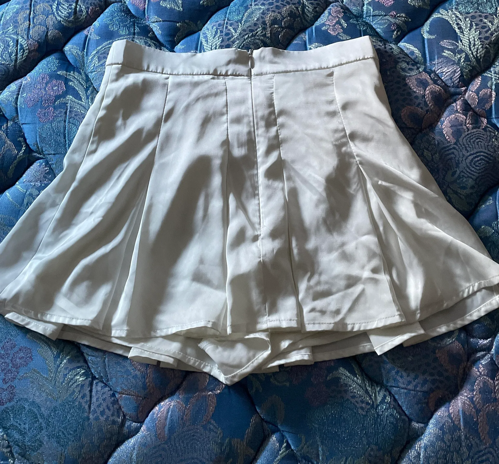 School Girl Skirt White Size XS - Image 2