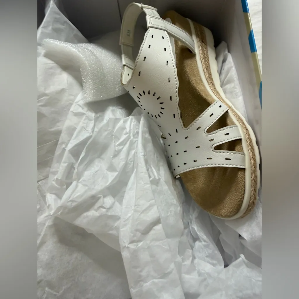NEW White Easy Street Fran Comfort Sole Wedge Sandal 6M $70 - Image 4