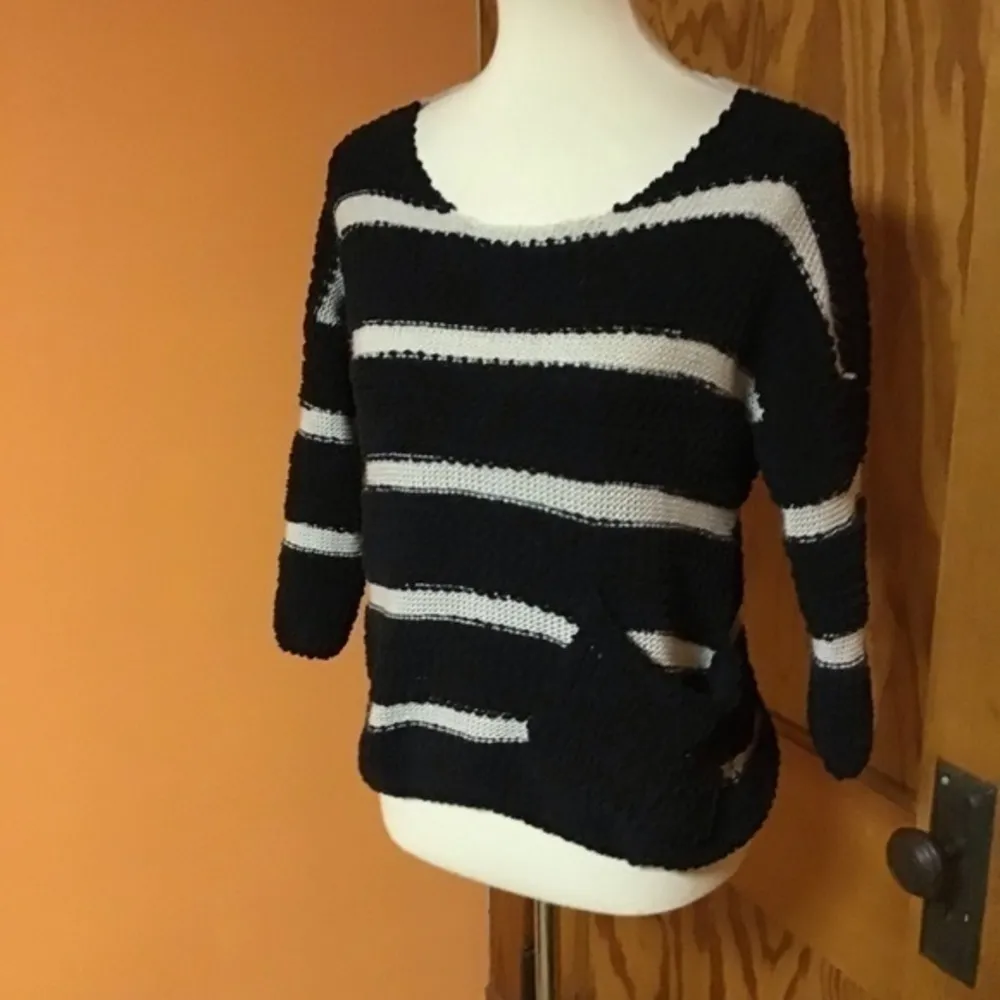 Rewind Fuzzy striped sweater with cute stash pocket - Image 5