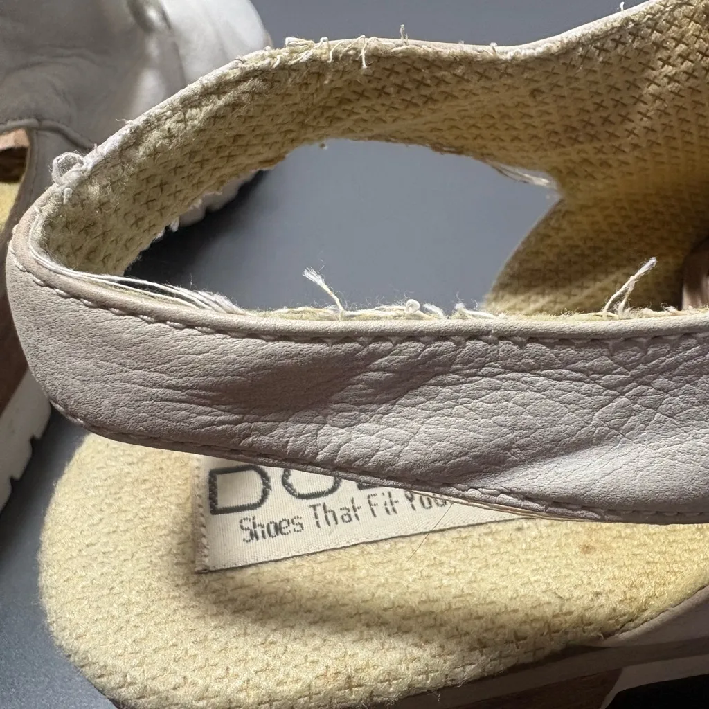 DOLCIS Vintage 90s/Y2k Off White Leather Open - Image 9