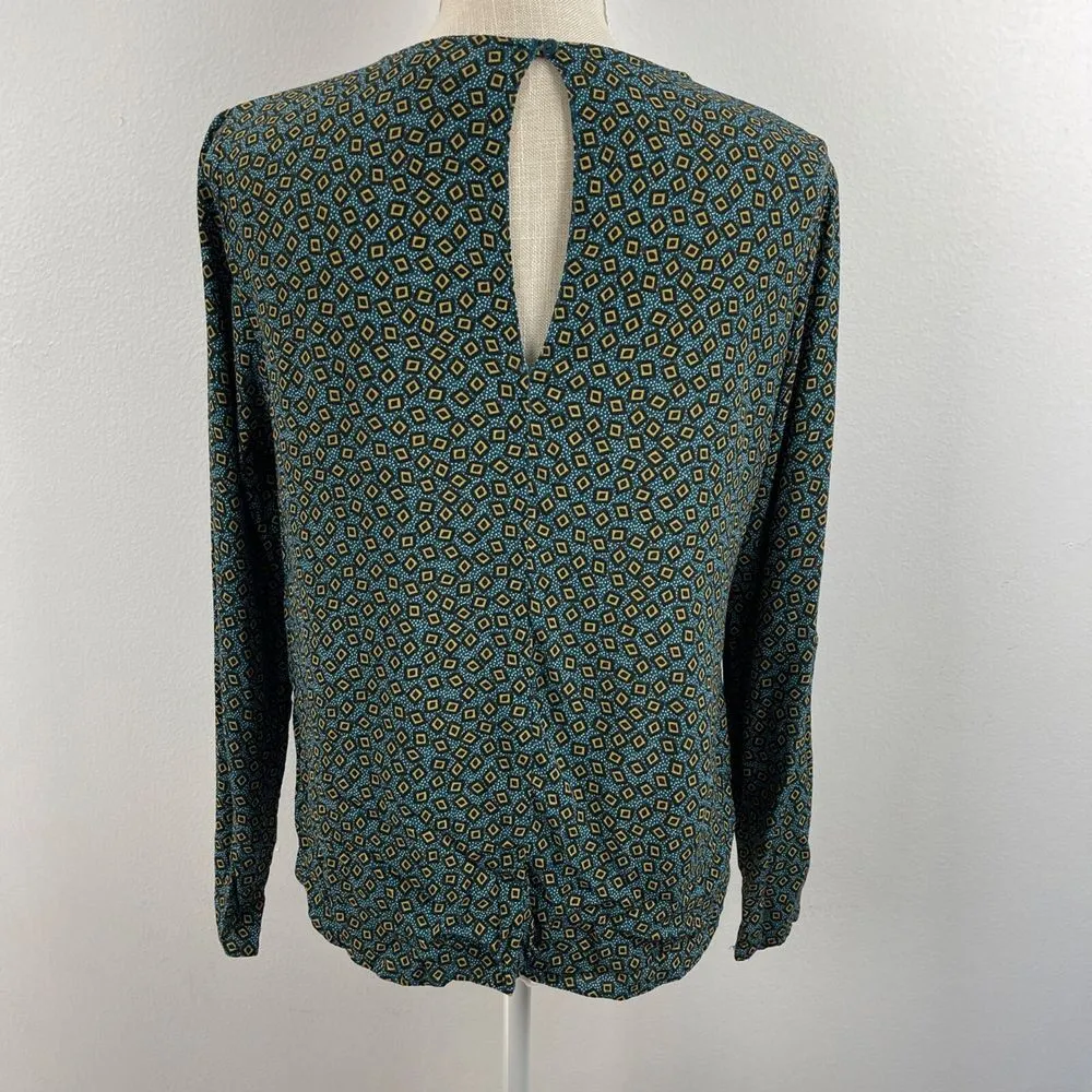 H&M Geometric Print Blouse Top Womens Size 10 Blue Long Sleeve Back Keyhole Soft - Image 2