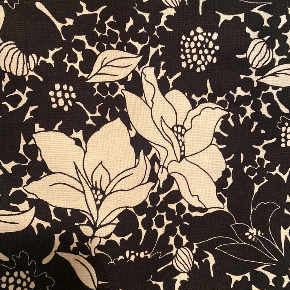 J. Crew Black and White Floral Pencil Skirt - Image 2