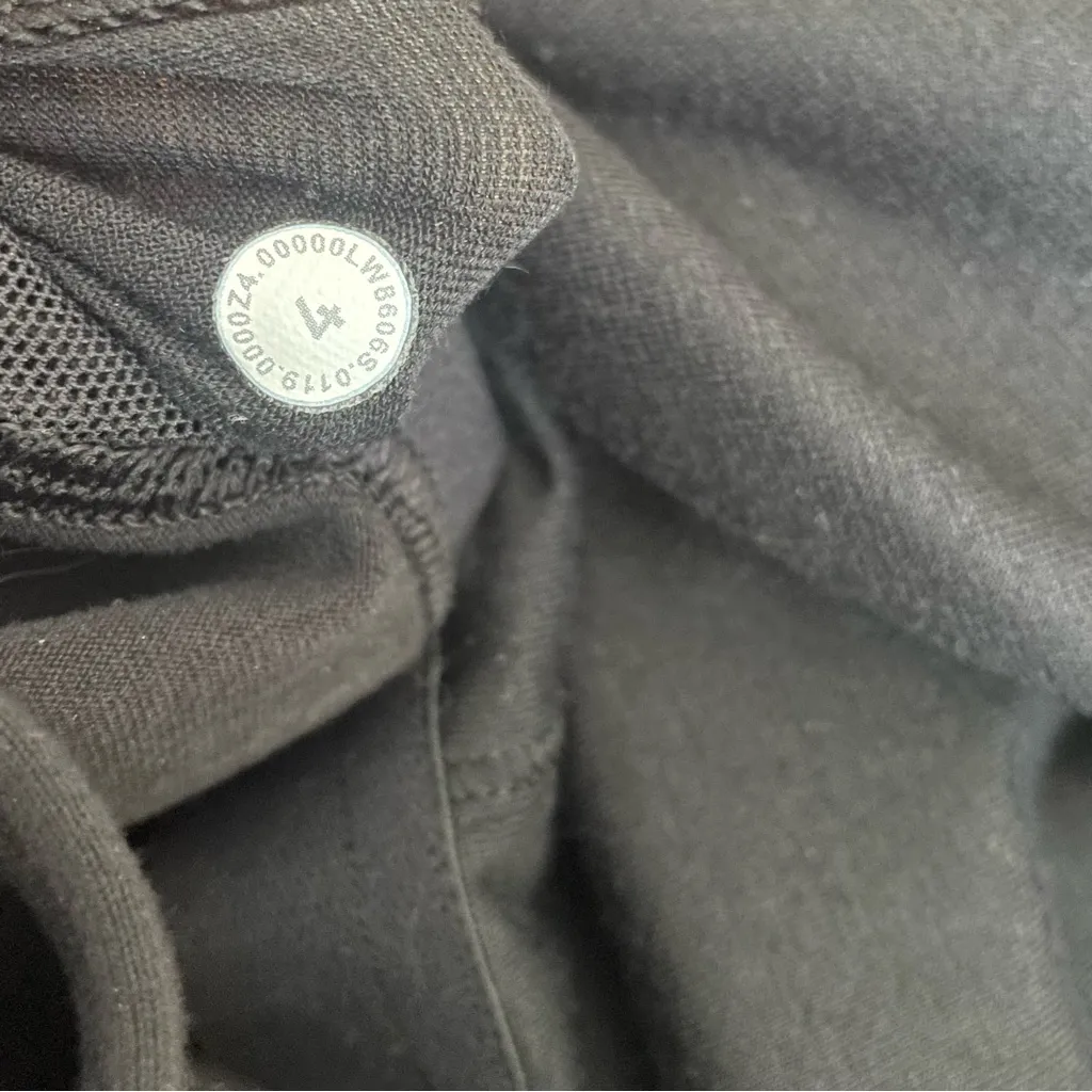 Lululemon Picnic Play Dress Black Luon Fabric Shelf Bra US 4 - Image 4