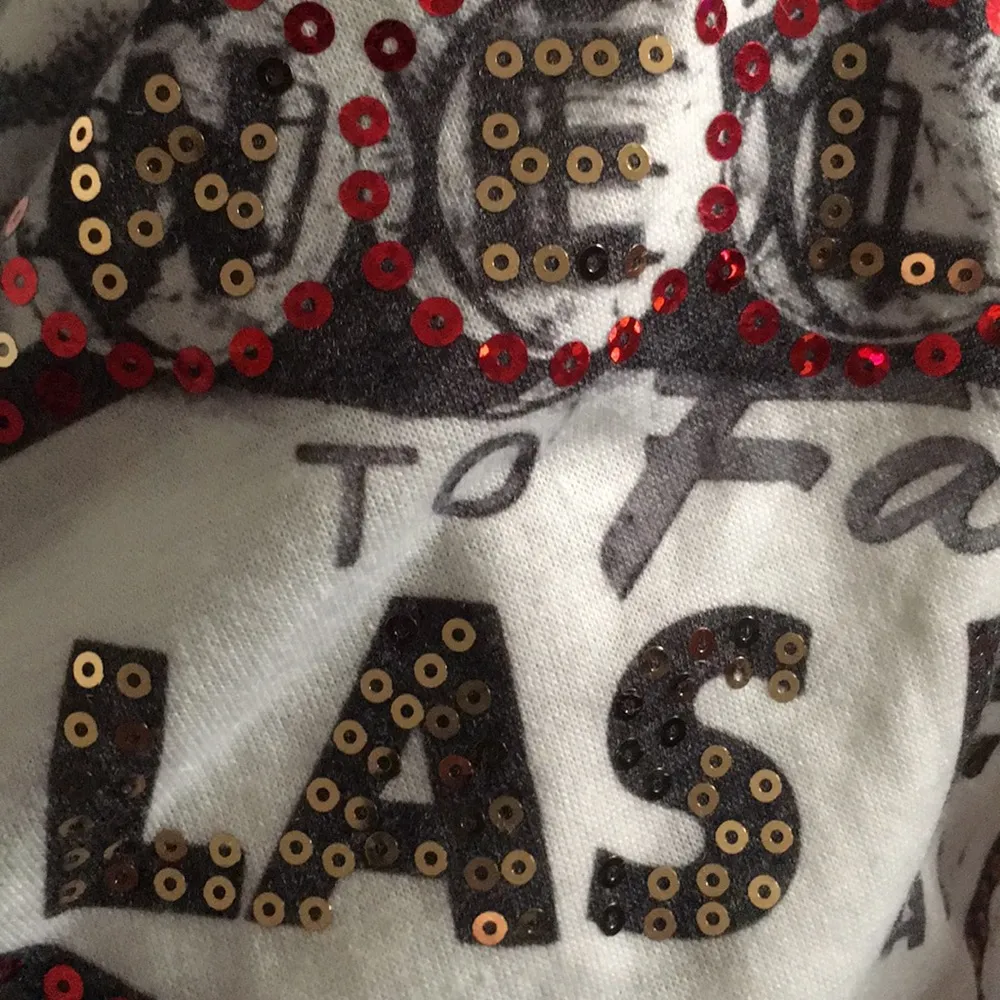 New Women’s Boutique Embellished Sights of Las Vegas V - Image 7