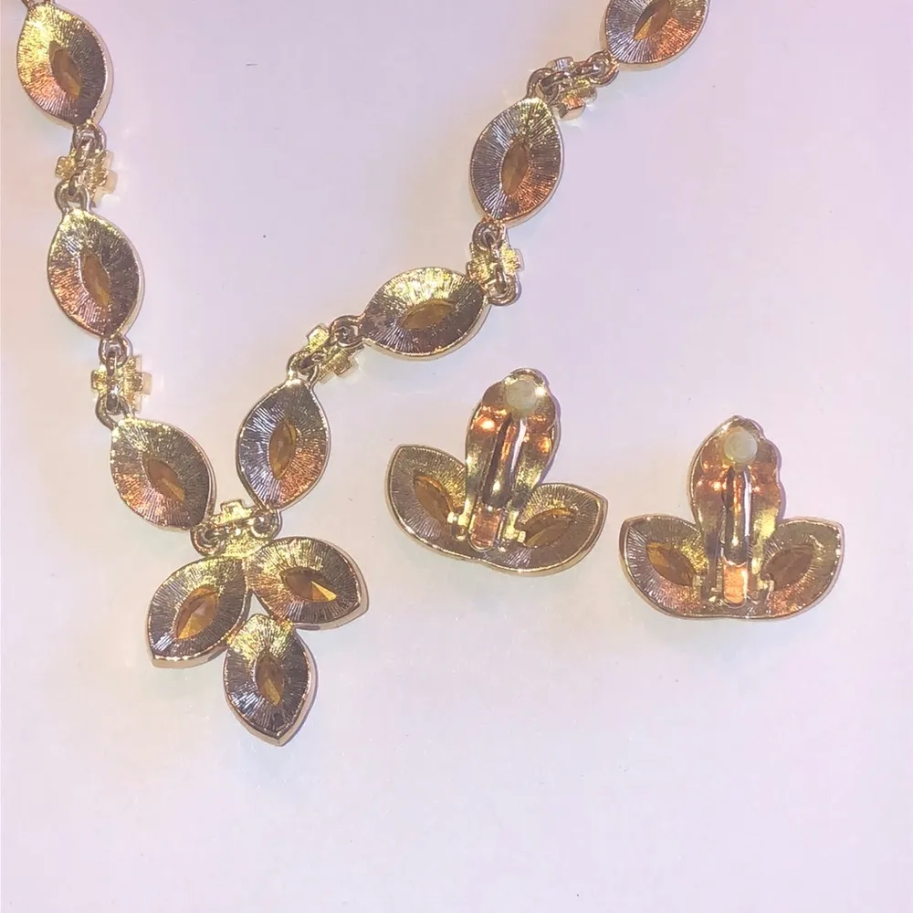 Vintage Gold Tone CZ Rhinestone Formal Wedding Prom Necklace & Clip On Earrings - Image 6