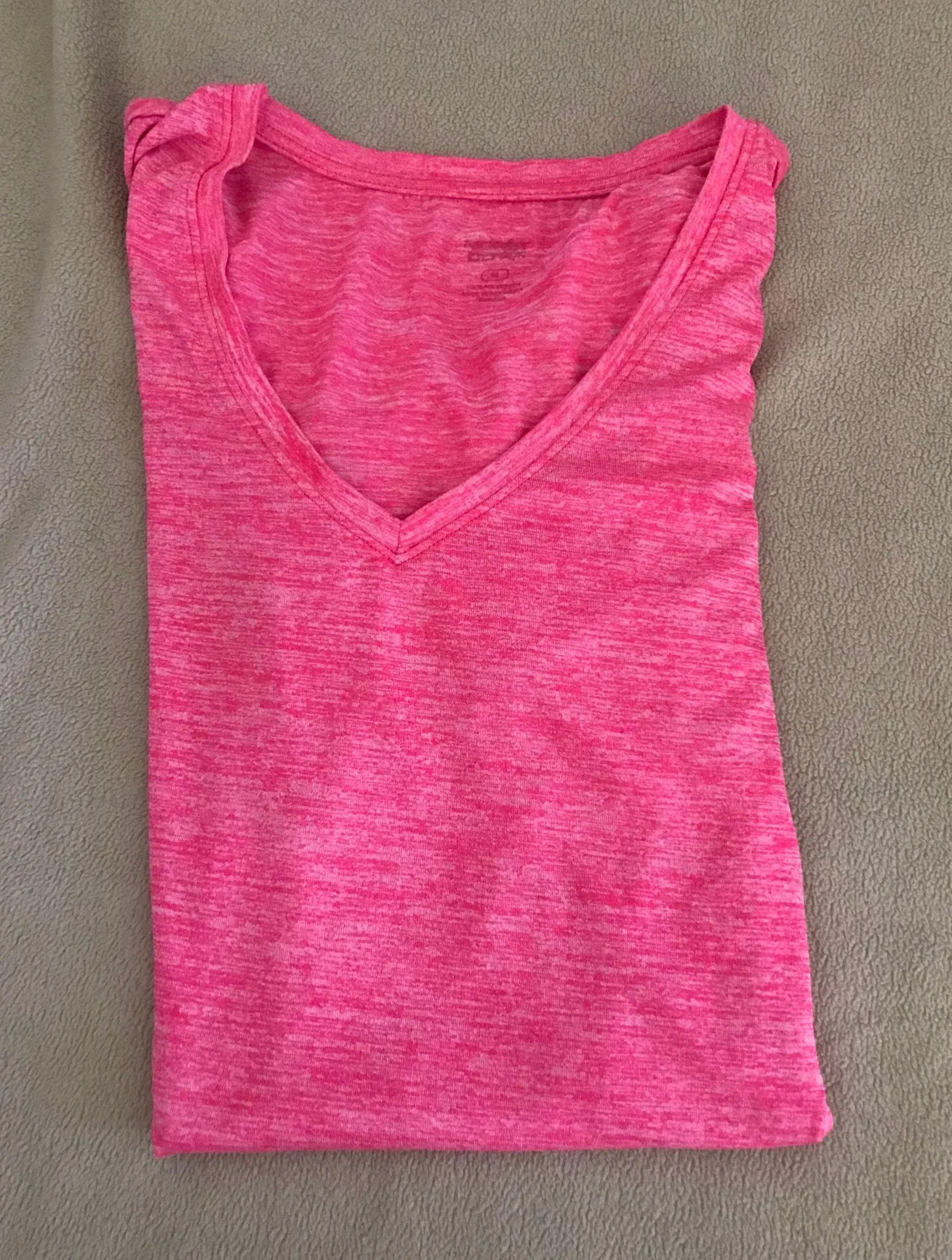 Women’s Sports Shirt Size M - Image 4