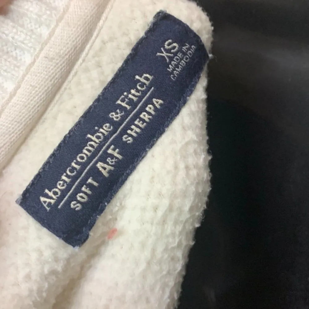 Abercrombie & Fitch Soft Sherpa Sweatshirt - Image 7