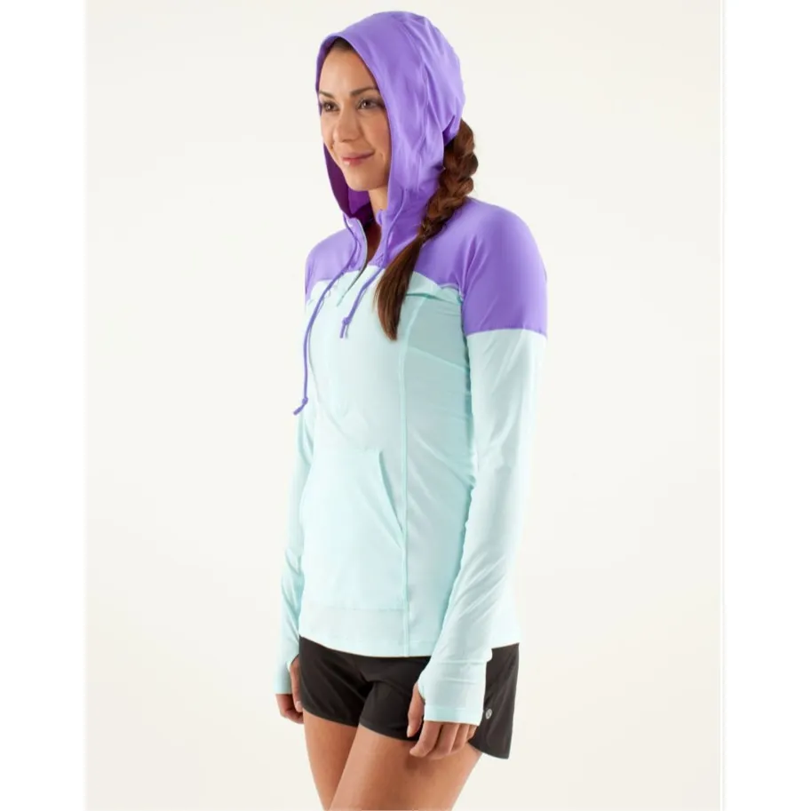 Lululemon Runbeam Hoodie Women Sz 2‎ Lightweight Pullover UPF 50 Purple Blue - Image 3