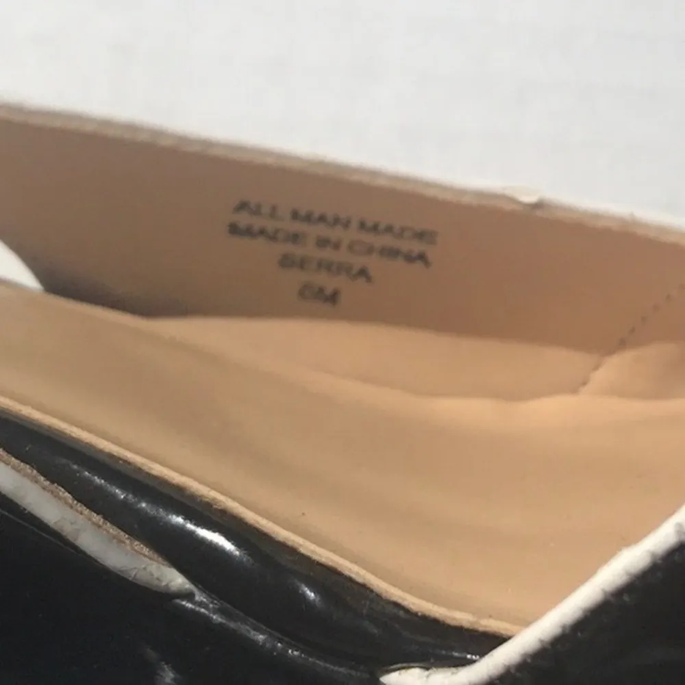 3/$25🍾🍾Karen Scott Black Serra Patent Open Toe Wedges - Image 7