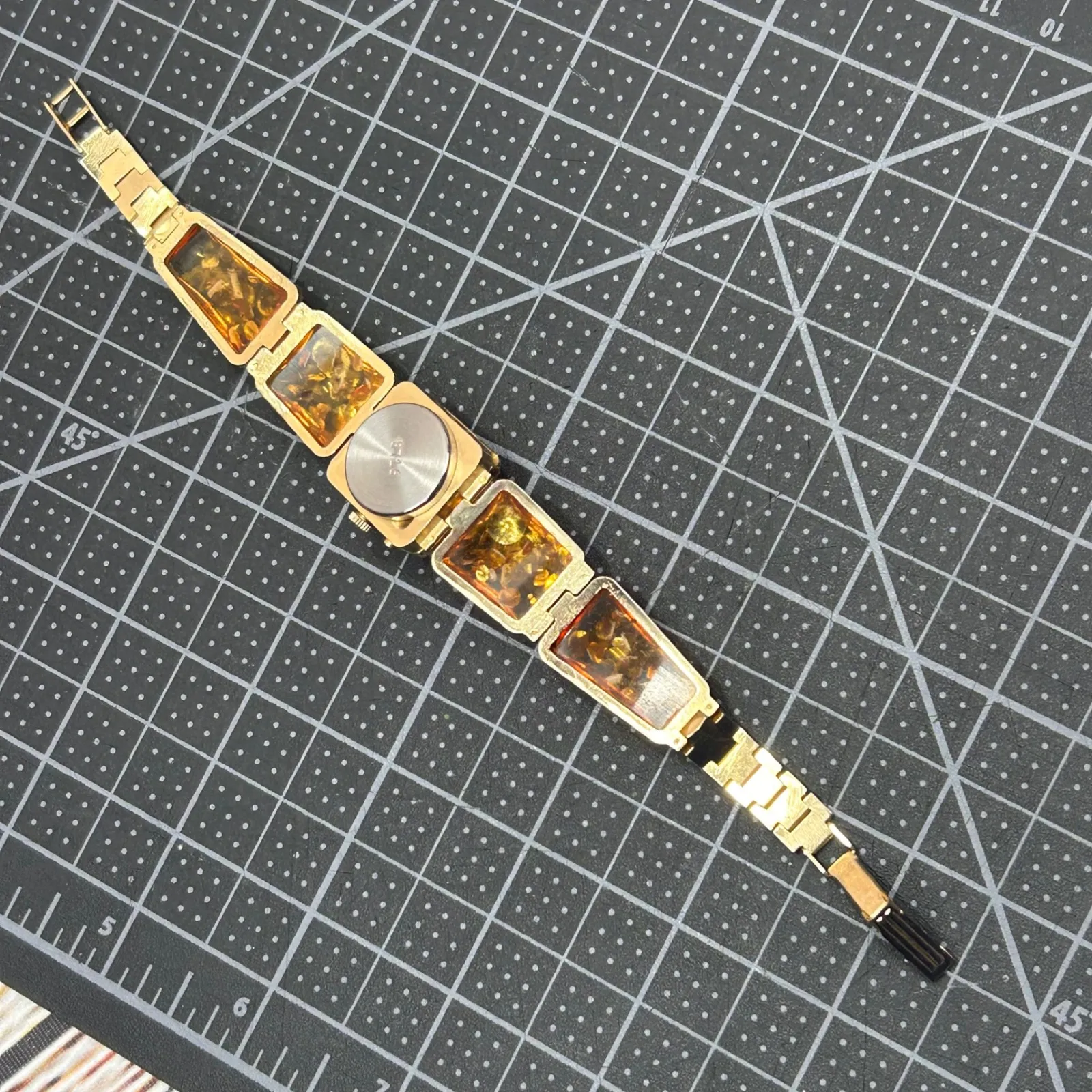 Chaika (YANKA)Gold Tone Amber Inlay Women's Mechanical Watch USSR Era Tested Gold - Image 7