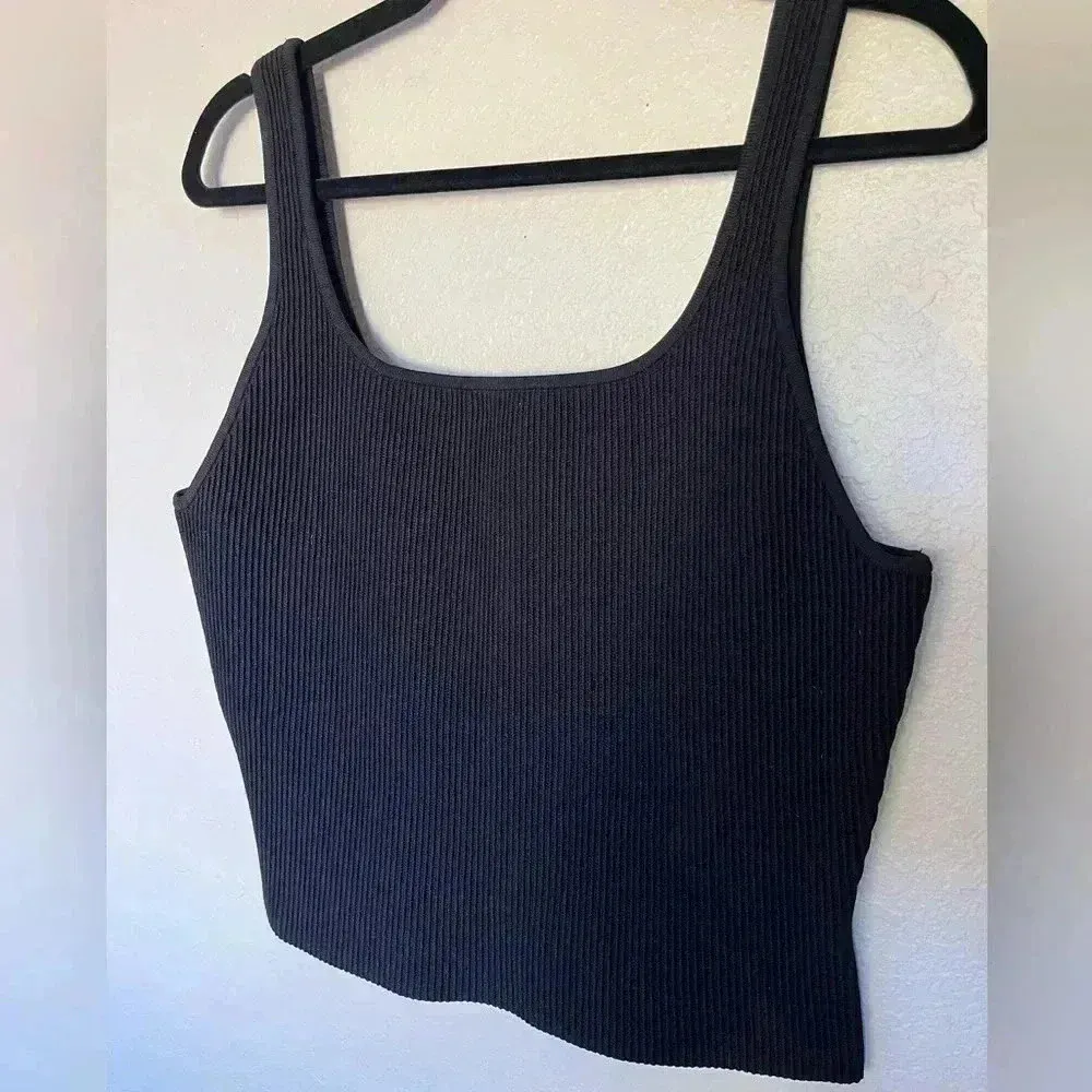 Babaton by Aritzia Black Sculpt Knit Squareneck Cropped Tank Top  SIZE XL - Image 5