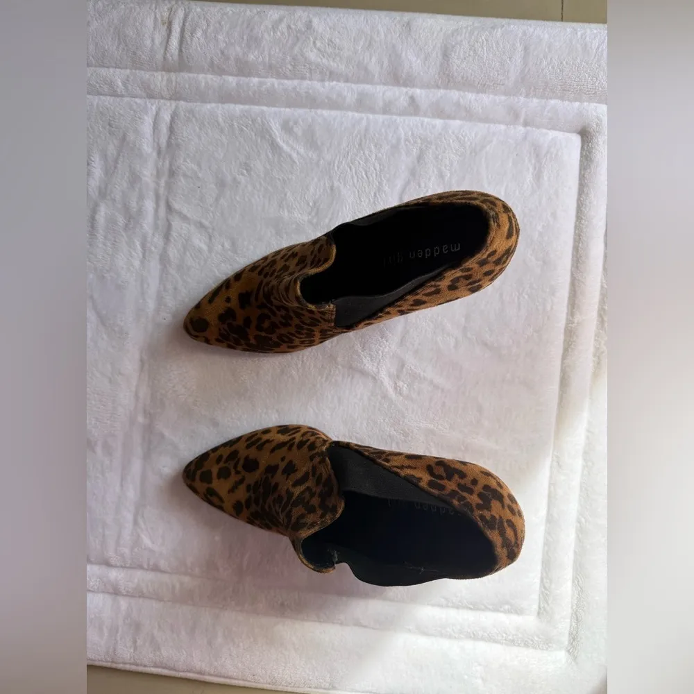 Madden Girl Stretch Women's Leopard Print Faux Suede Booties Slip On Size 8.5M - Image 13
