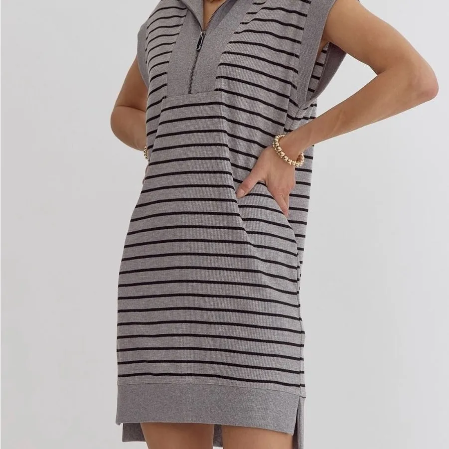Entro sleeveless oversized sweatshirt dress size small - Image 3