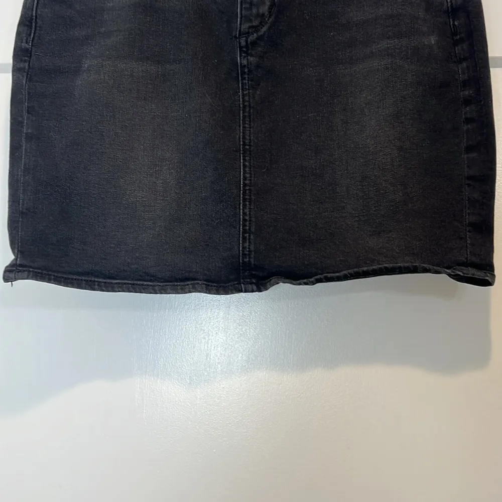 Articles Of Society Black Pencil Mini Skirt size 27. In great condition! - Image 4