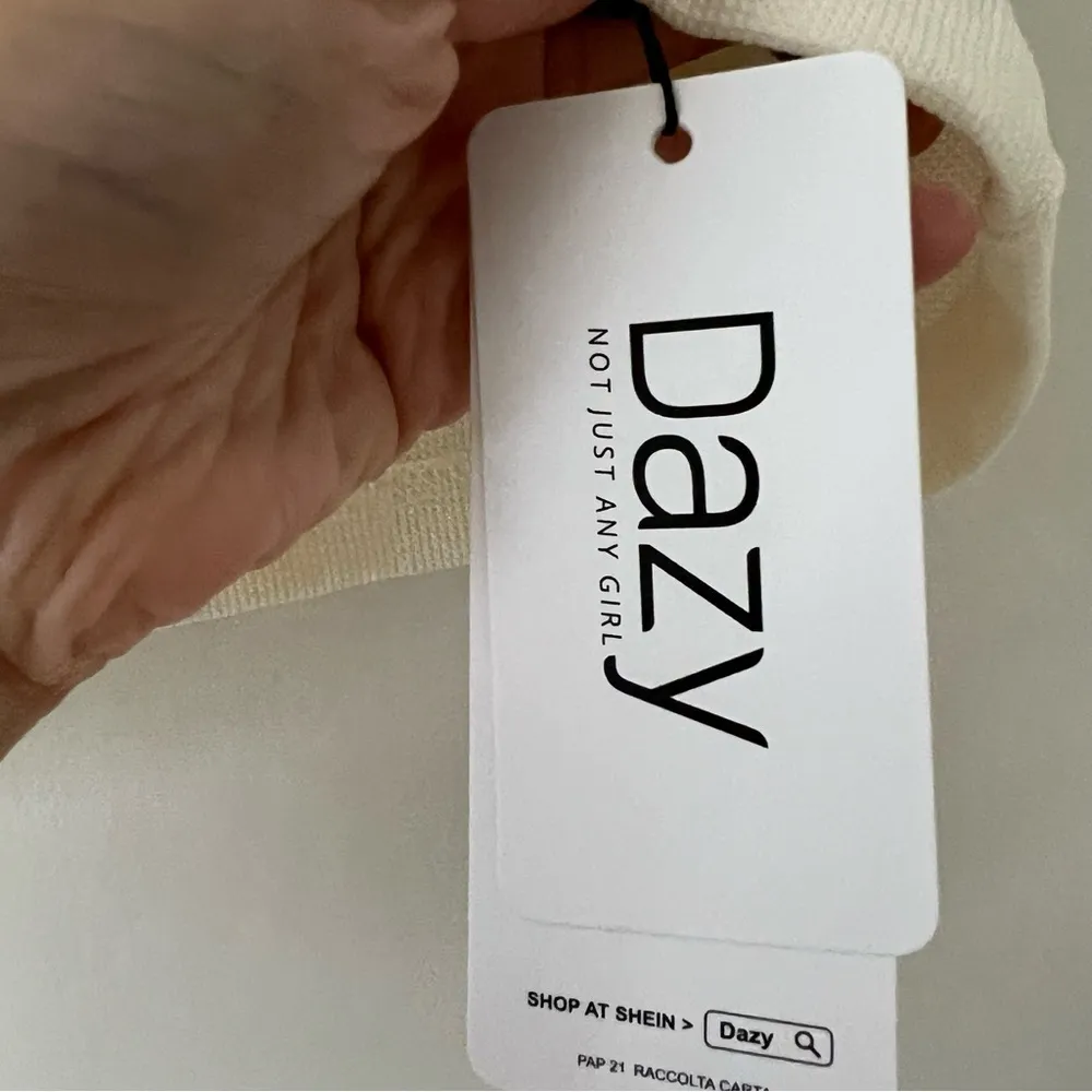 Dazy Polo White Cream Pearl Buttons Contrast Trim Blouse Shirt Size XSmall NWT - Image 4