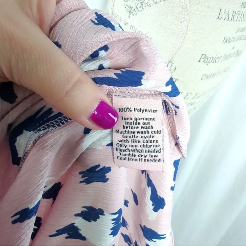 Juicy Couture Pink Top Blouse XX Large Ikat print/leopard print - Image 9