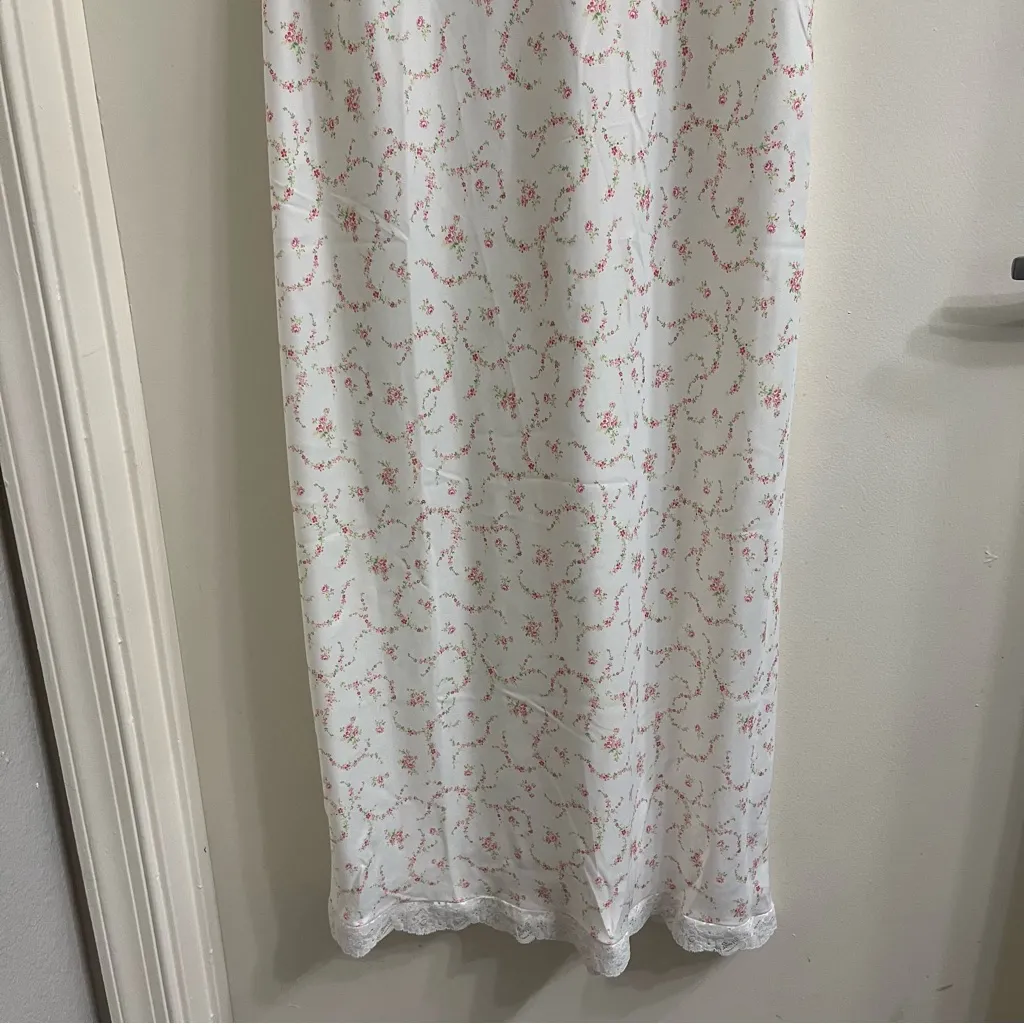 NWT Frankie’s Bikinis Cara Satin Maxi Dress Day Lily Floral Medium - Image 8