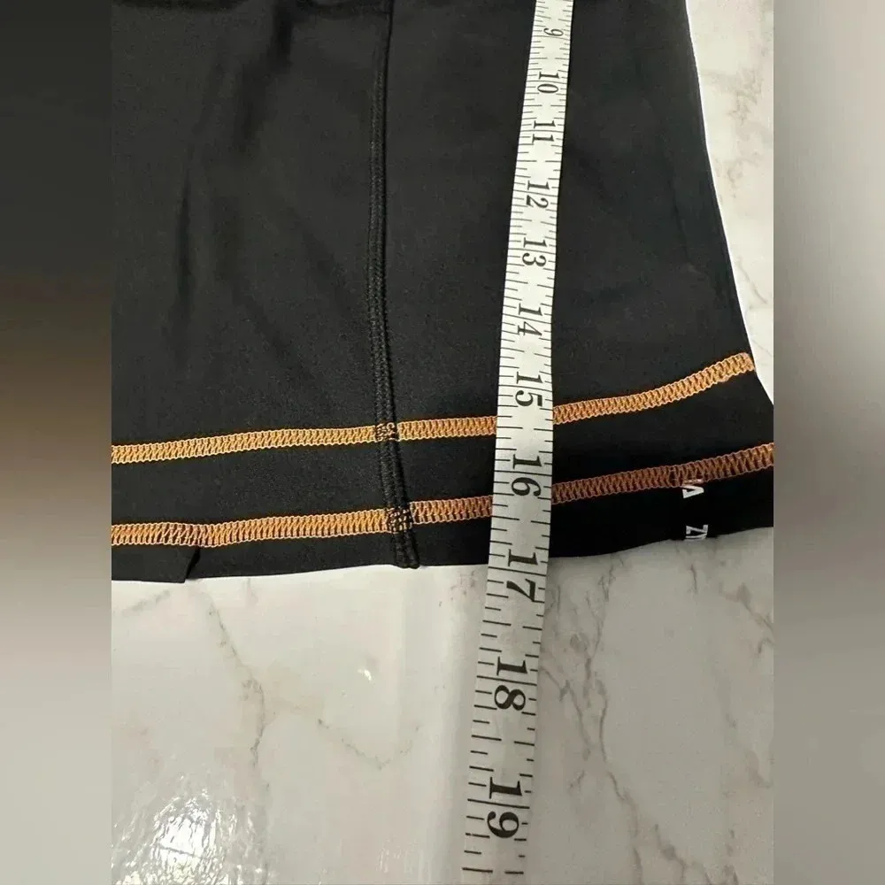 Zyia Active Black Orange Capri Legging, size 20 - Image 3
