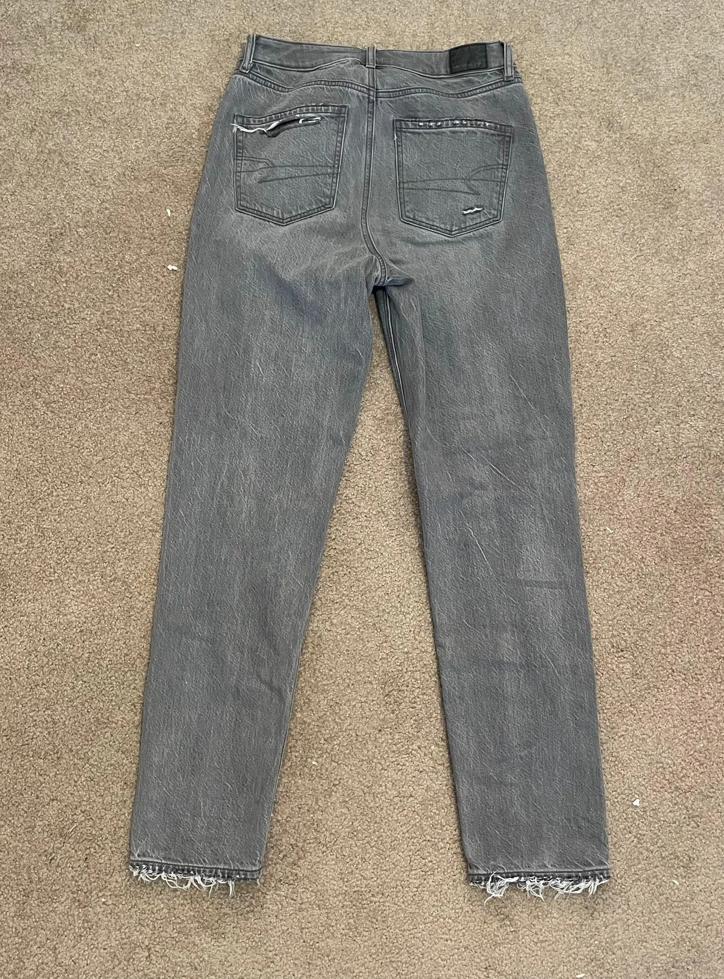 American Eagle Ripped Mom Jeans - Image 4