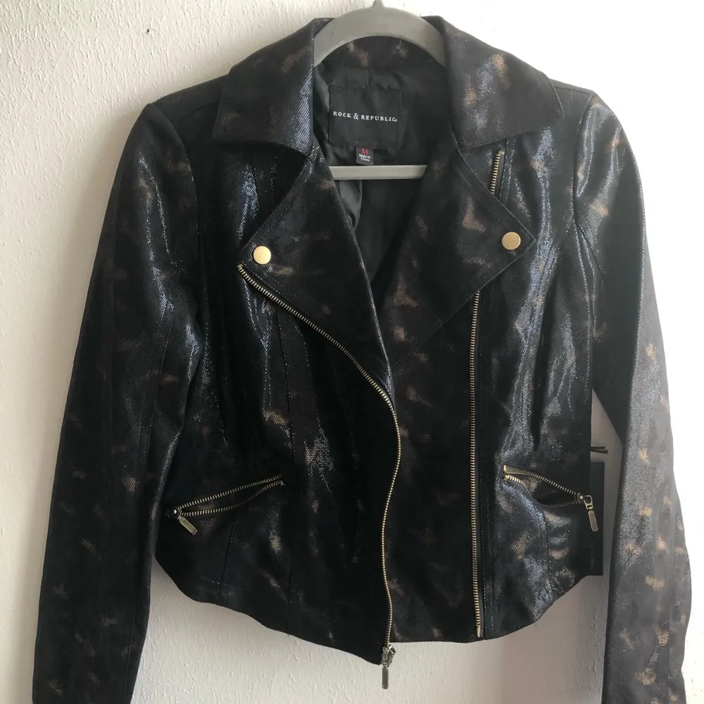 Rock & Republic Moto Jacket Baroque Deluxe Black Bronze/Gold Sz XS NWT Gift! - Image 9