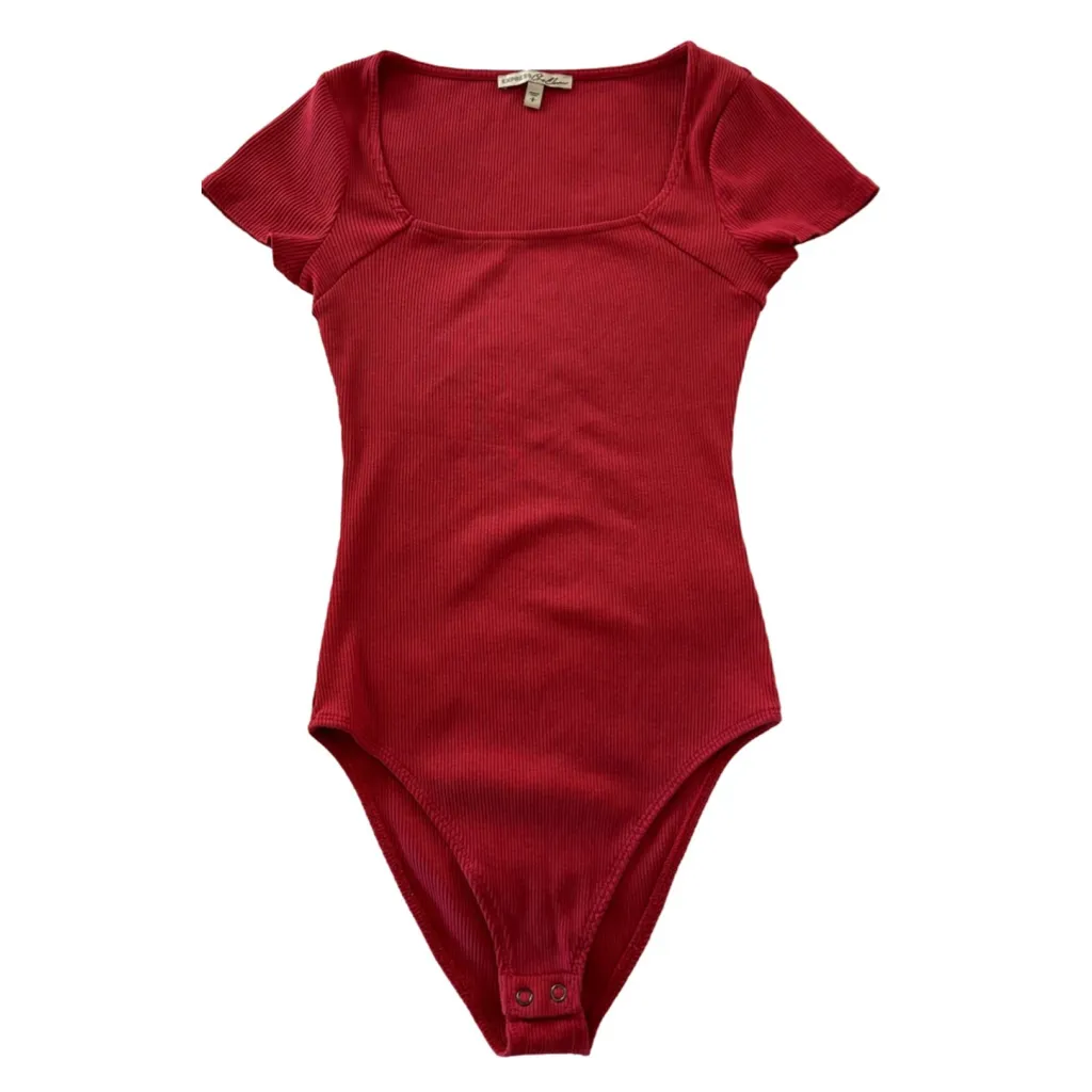 Women's Express Red Ribbed Short Sleeve Bodysuit S - Image 2