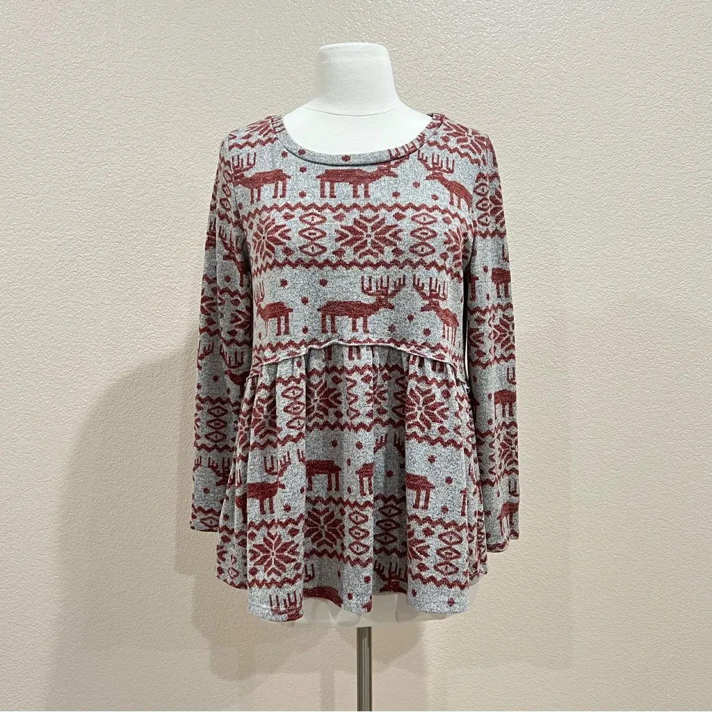 Entro Gray Red Reindeer Snowflake Nordic Print Top Size Large - Image 8