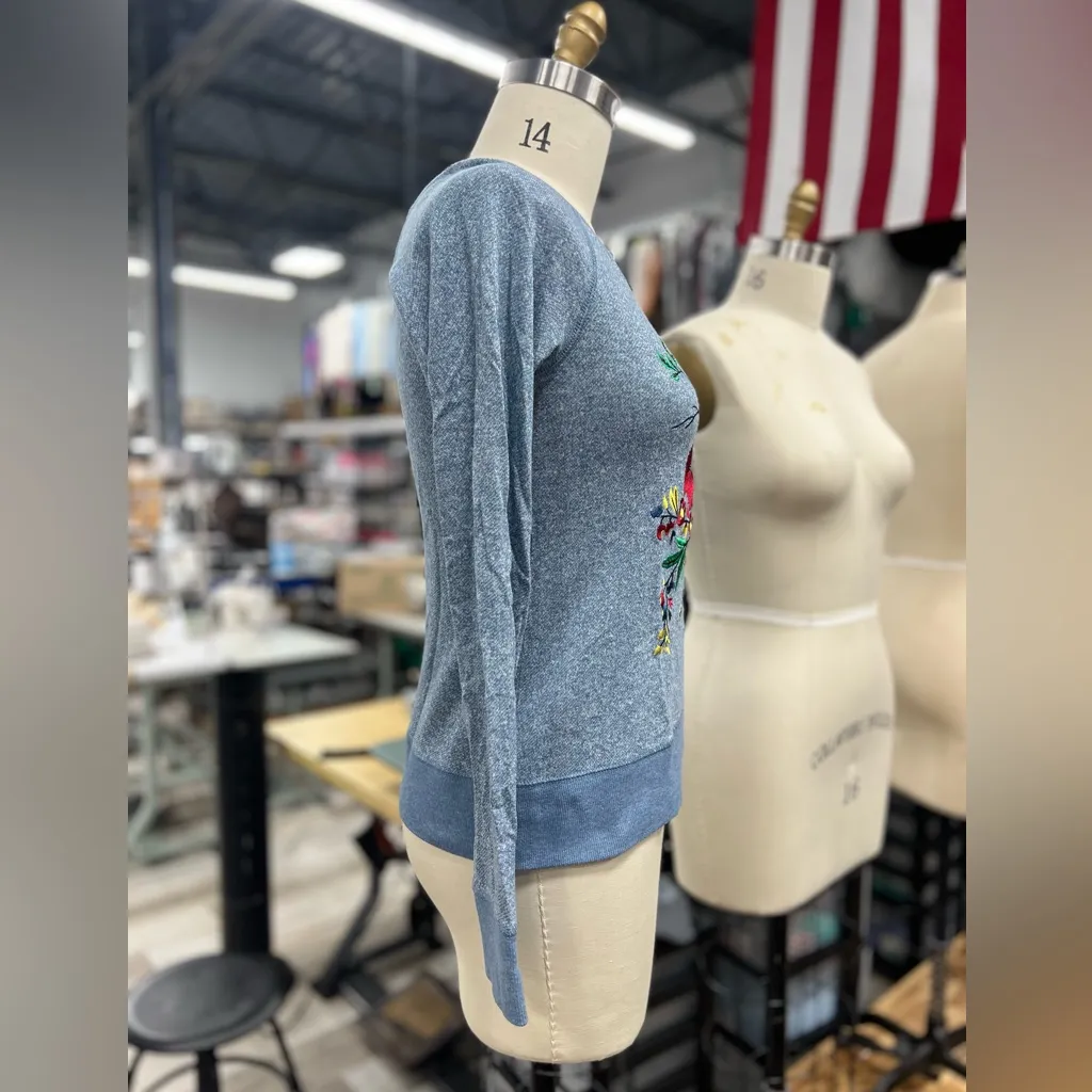 Floral Embroidered Sweatshirt M Blue Size M - Image 6