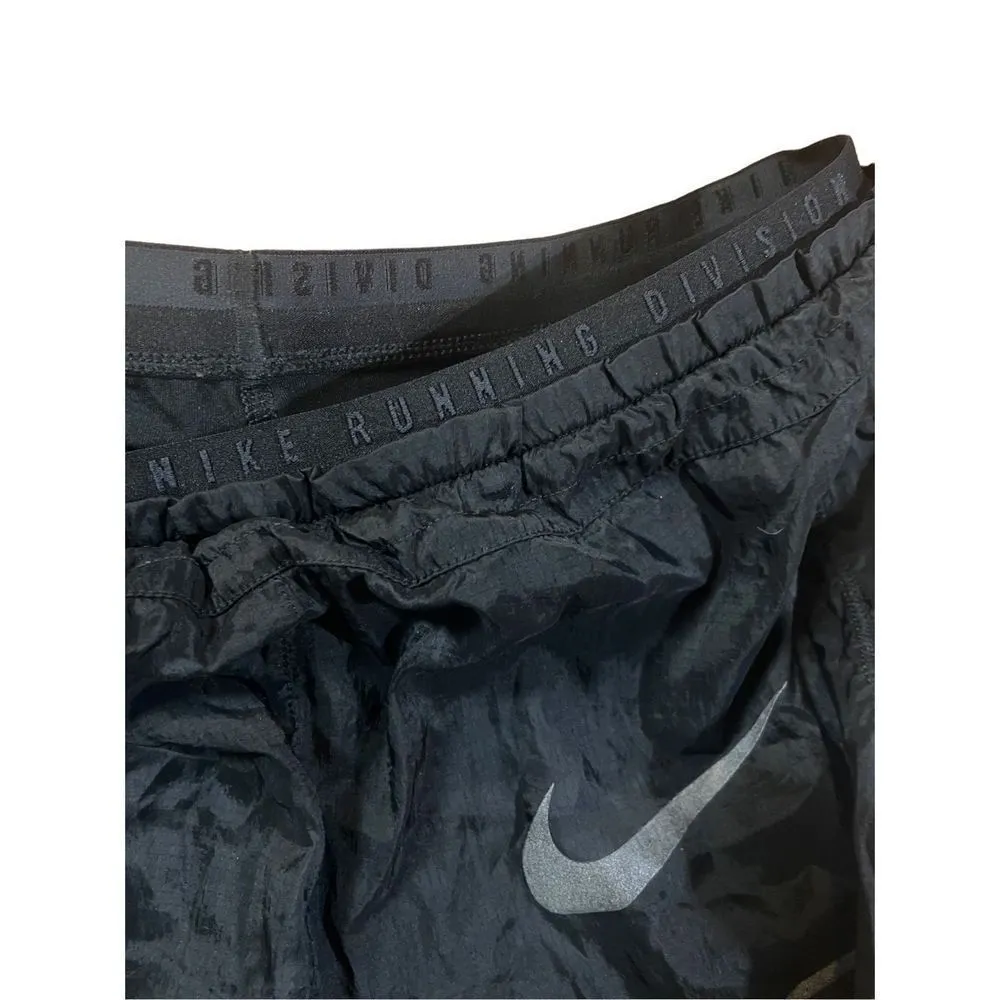 Nike  Tempo LuxeDivision 2 In 1 Shorts sz small - Image 10