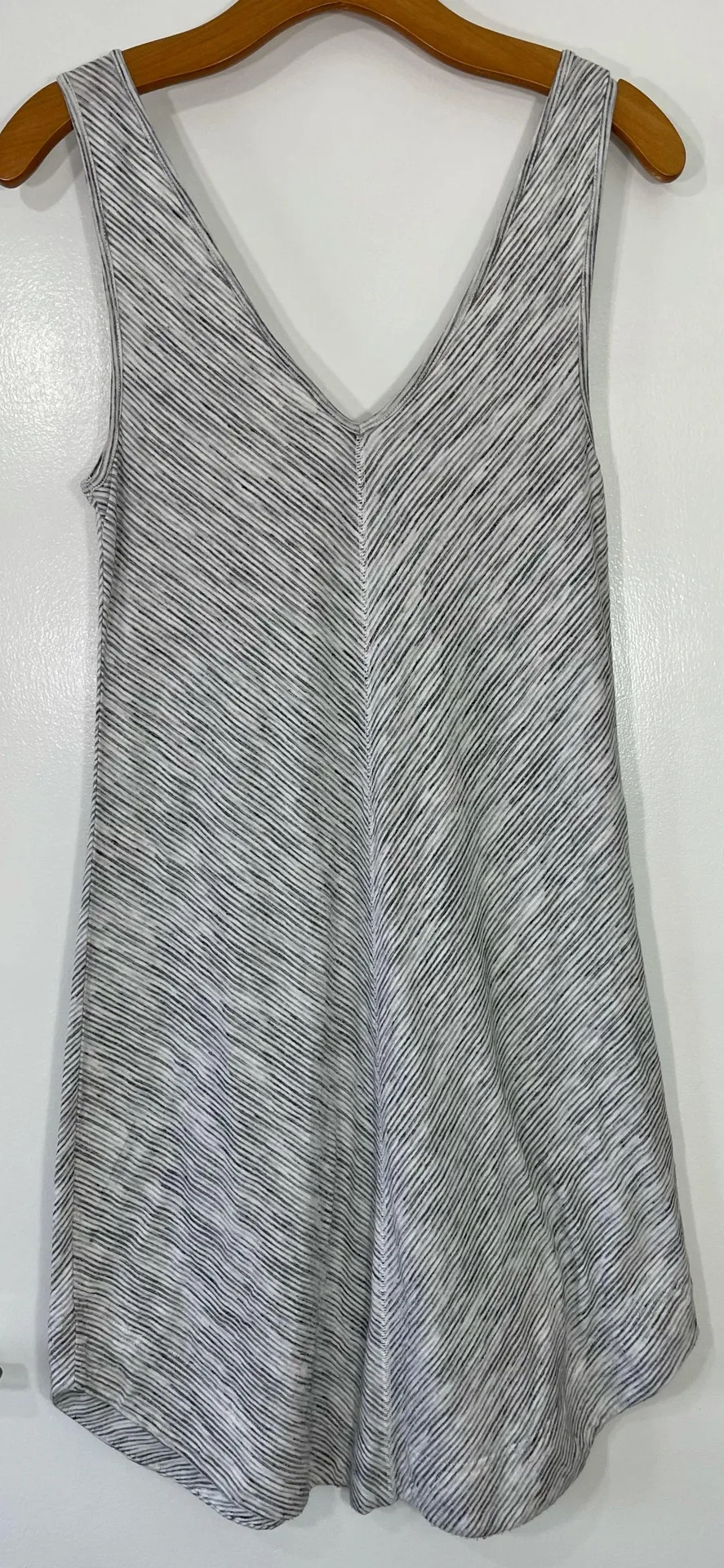 Loft Outlet Lounge Dress NWT! - Image 6