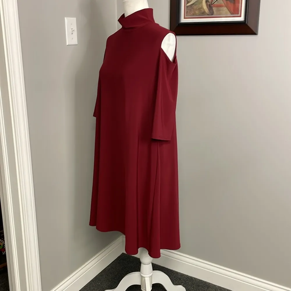 Clara Sun Woo Mock Neck Cold Shoulder Dress Merlot Womens Size Medium Red - Image 2