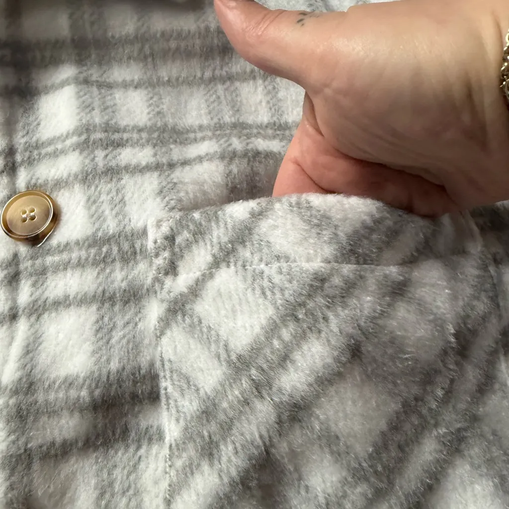 Gray Plaid Button - Image 4