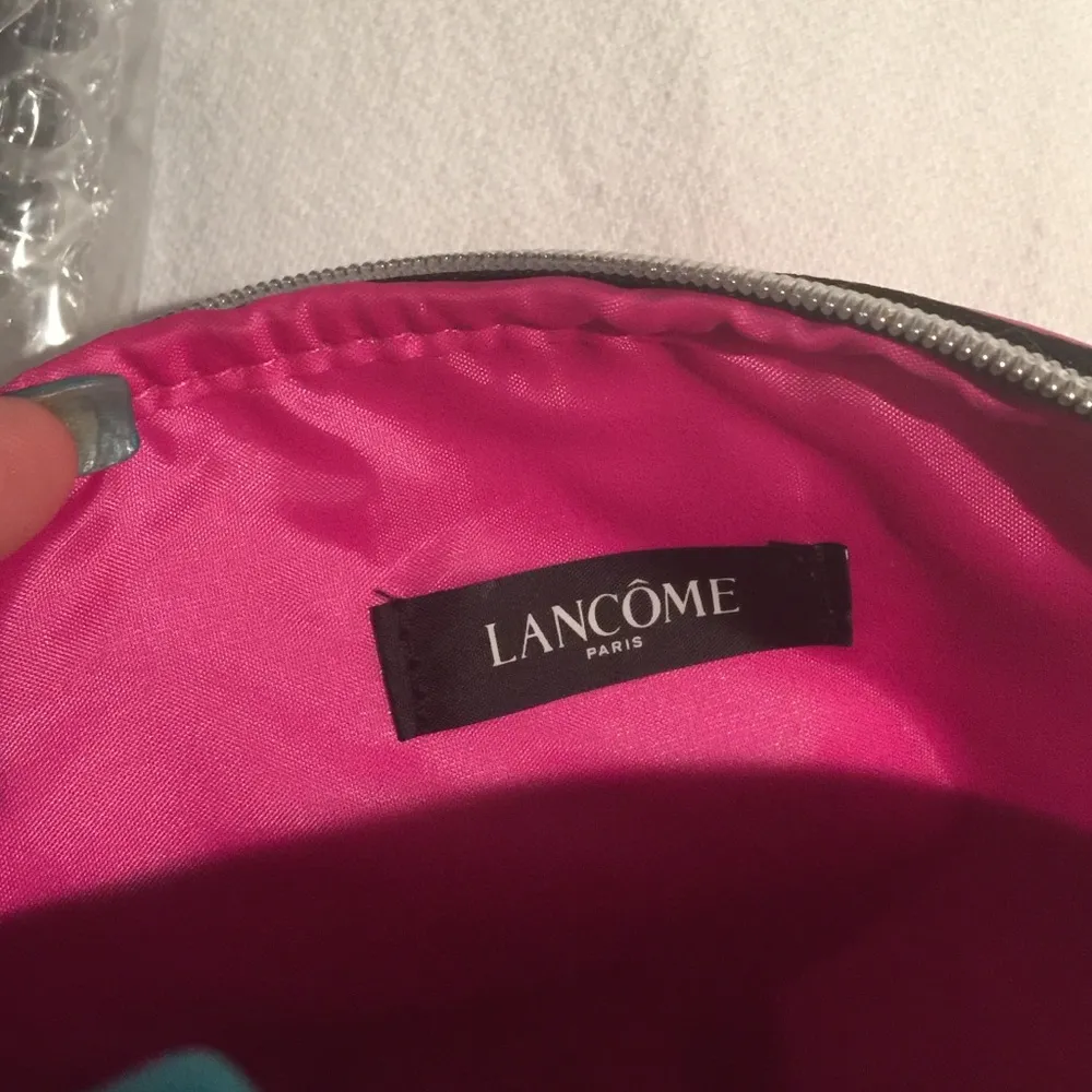 Lancôme polka dot cosmetic bag - Image 3