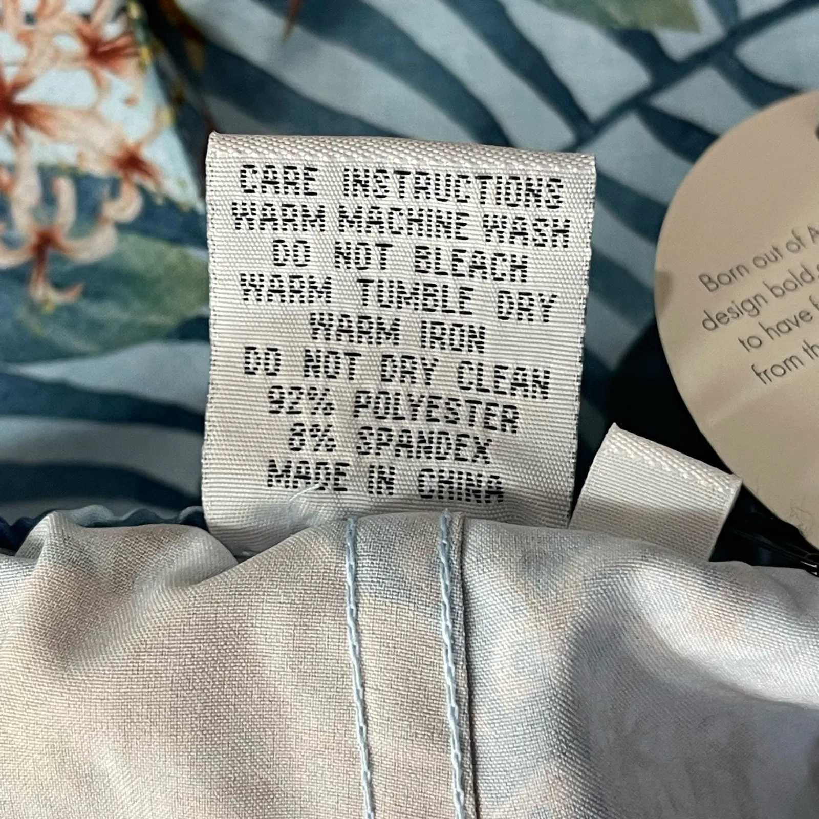 Franks Swim Large Board Shorts Hawaiian Floral Elastic Waist Pockets Quick Dry Blue - Image 5