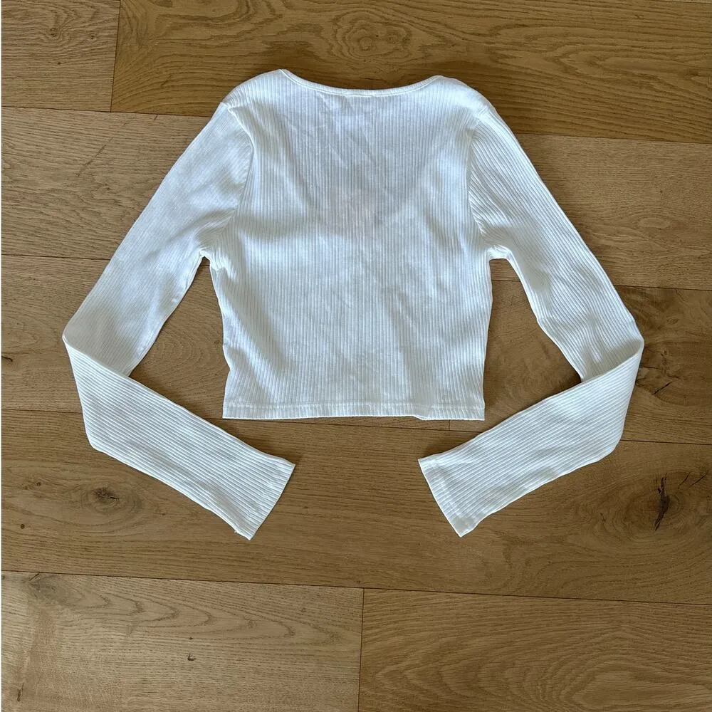 Superdown - Jackie Long Sleeve Ribbed Top in White - Image 3