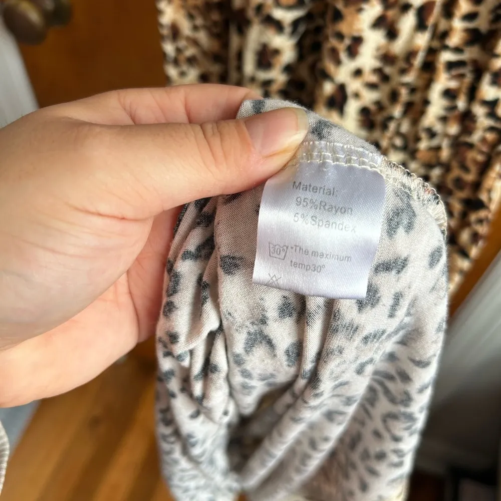 VIISHOW ANIMAL PRINT TSHIRT MAXI DRESS Size M - Image 2