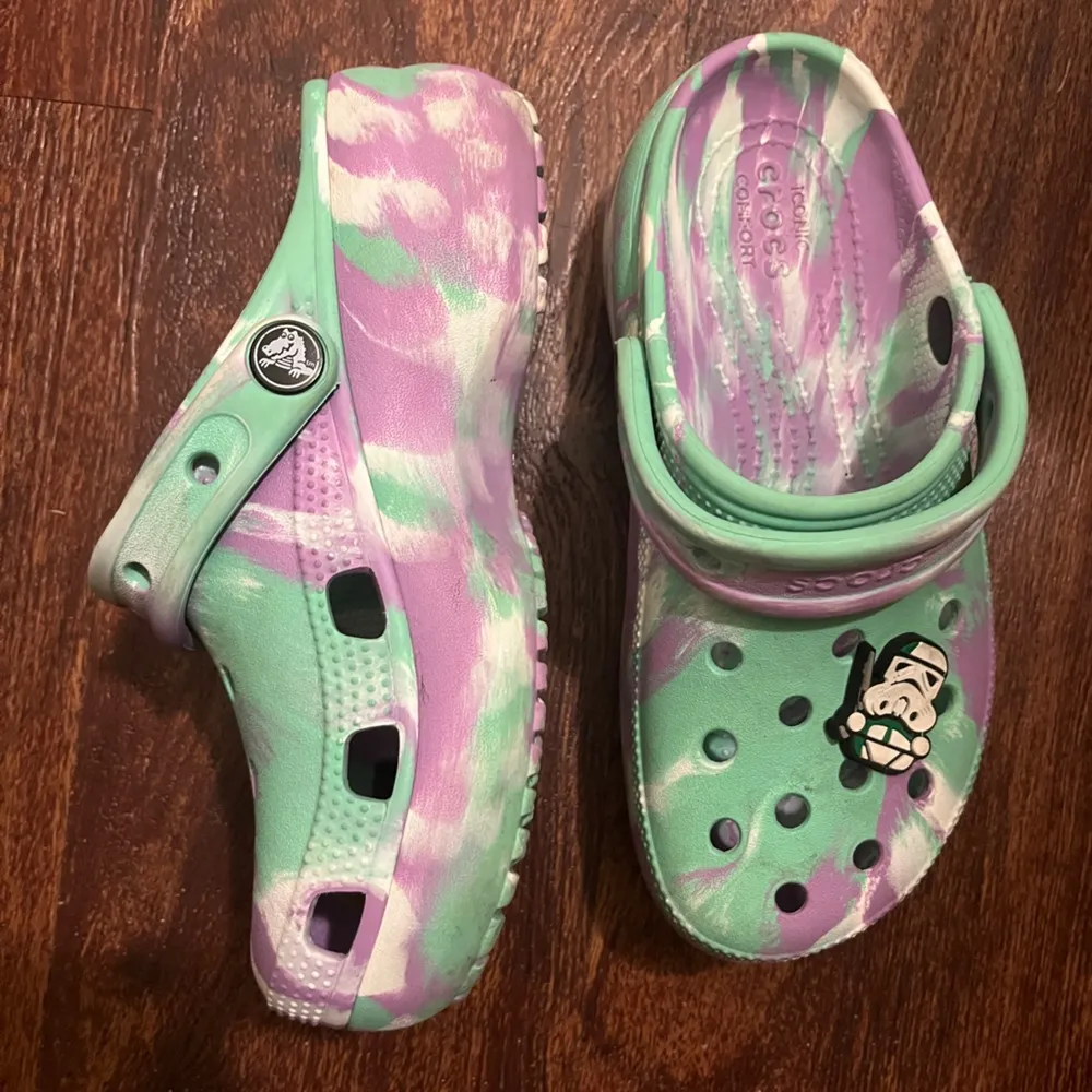Like new platform crocs - Image 2