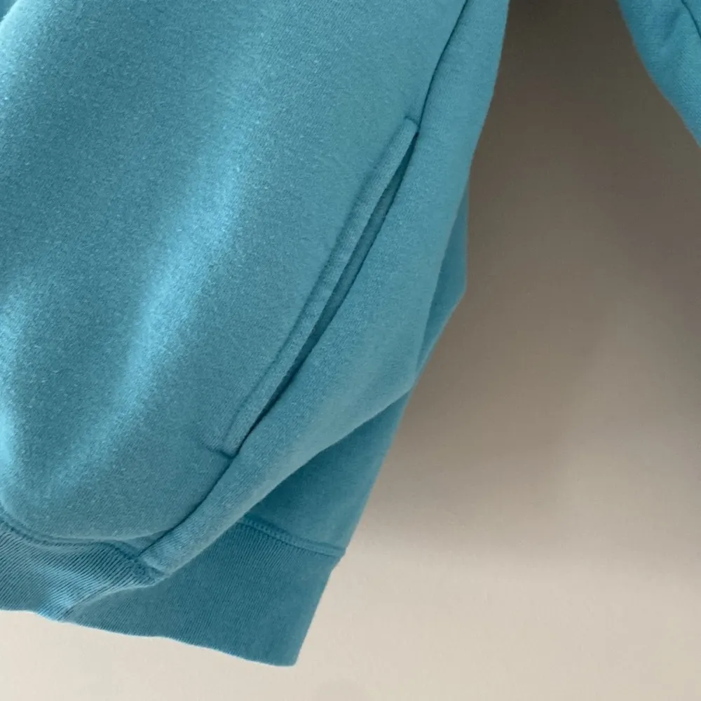 UNIQLO UT Disney School Days in Disneyville Hoodie Size L - Image 6