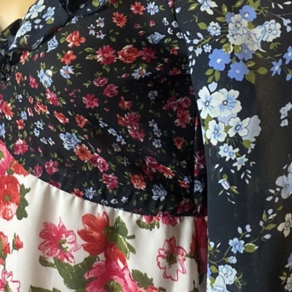 United Colors Of Benetton
Mini Dress Sz XS - Image 10