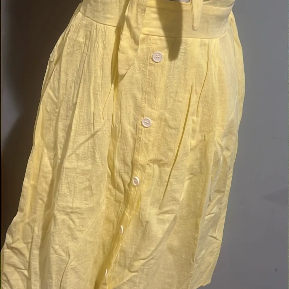 FancyInn Yellow Tie-Front and Sleeveless Button-Down Dress (M) - Image 3