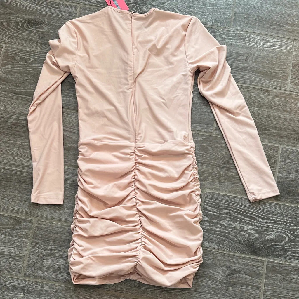 Edikted Blush Long Sleeve Ruched Dress - Image 6