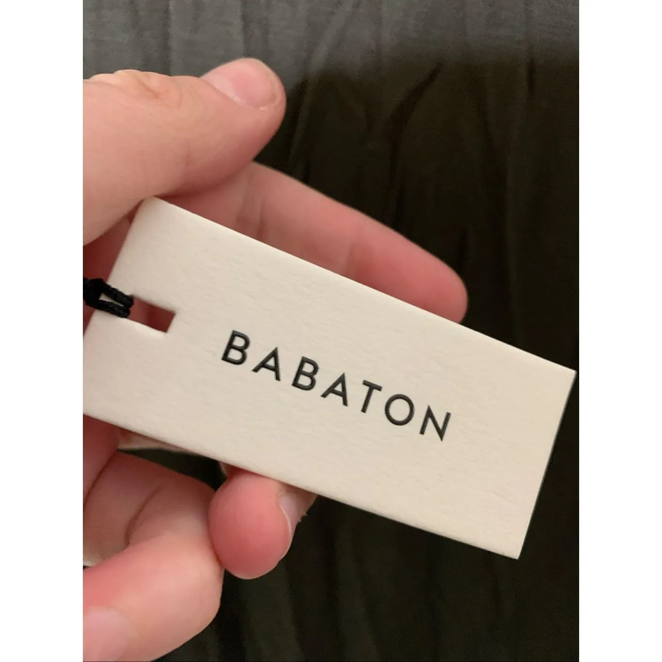 Aritzia Babaton Norris t shirt tuscan olive green long sleeve top medium NEW - Image 5