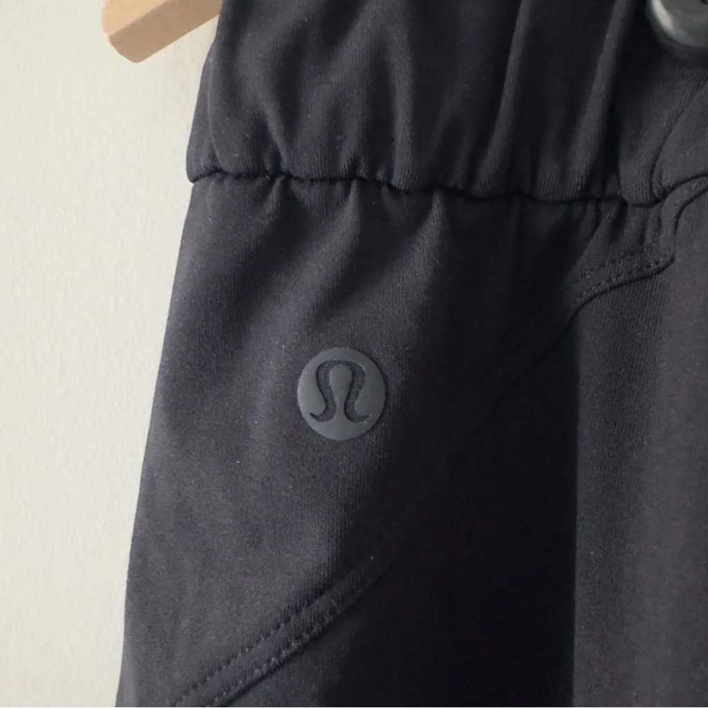 Lululemon Keep Moving Crop 23" in Black Athletic Pants Cropped Solid Stretch EUC - Image 6
