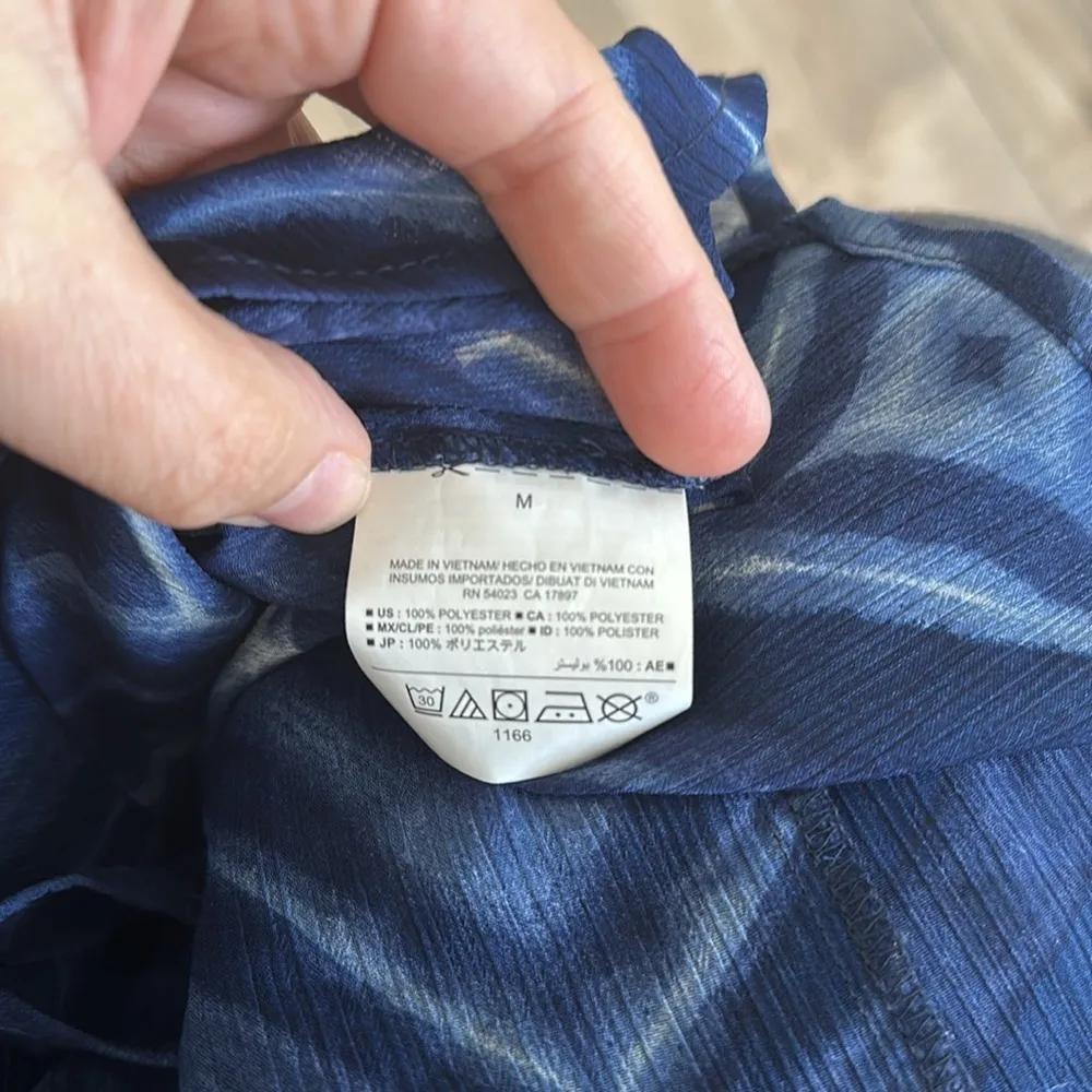 4/$25 NWT Old Navy Crinkle Chiffon Kimono Swim Blue Combo Navy Cover-Up Sz M - Image 9